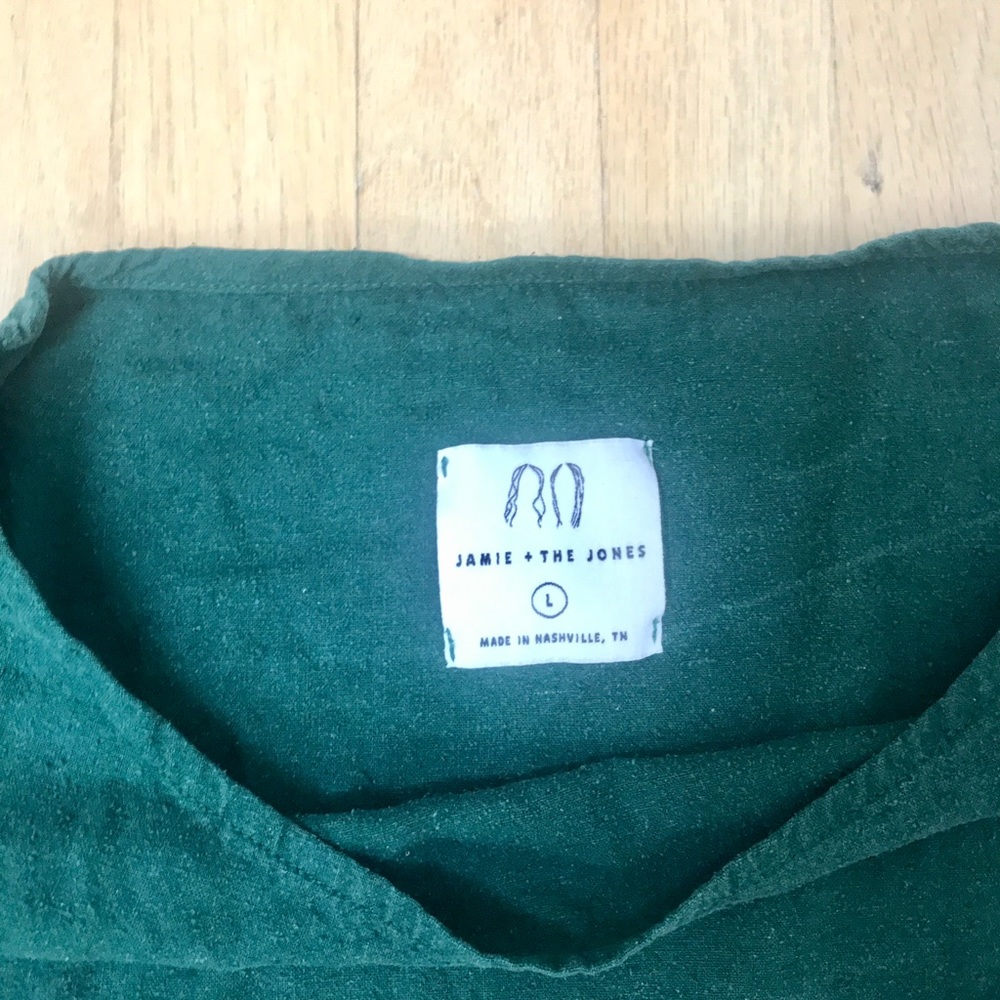 Jamie & The Jones Emerald Top size Large